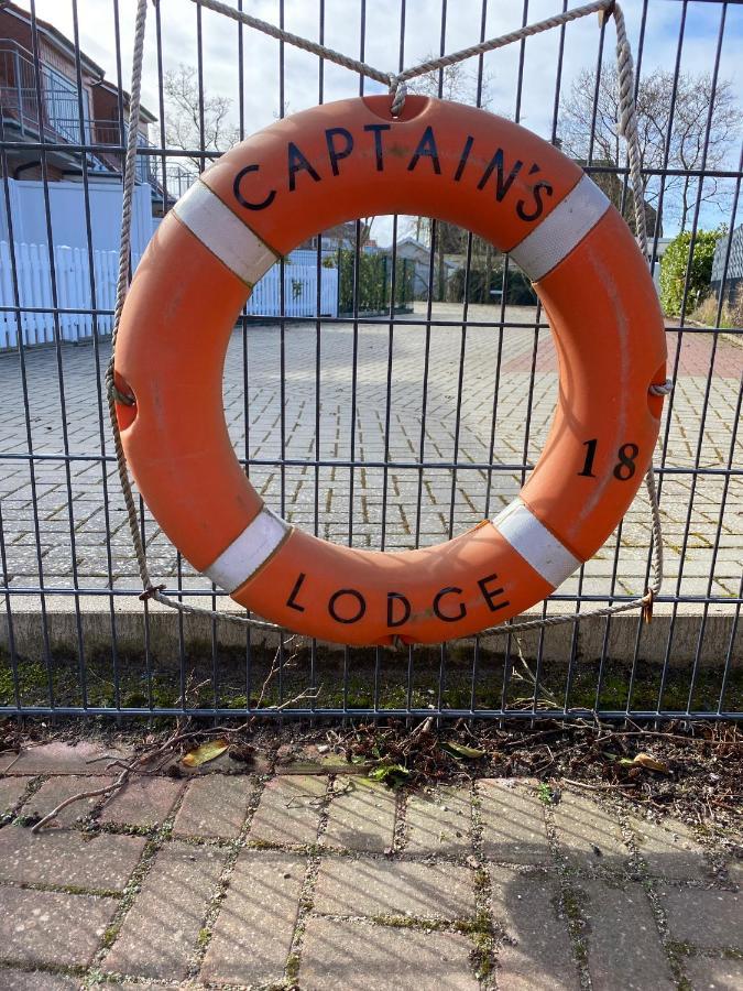Apartment Captain'S Lodge Norddeich  Exteriör bild